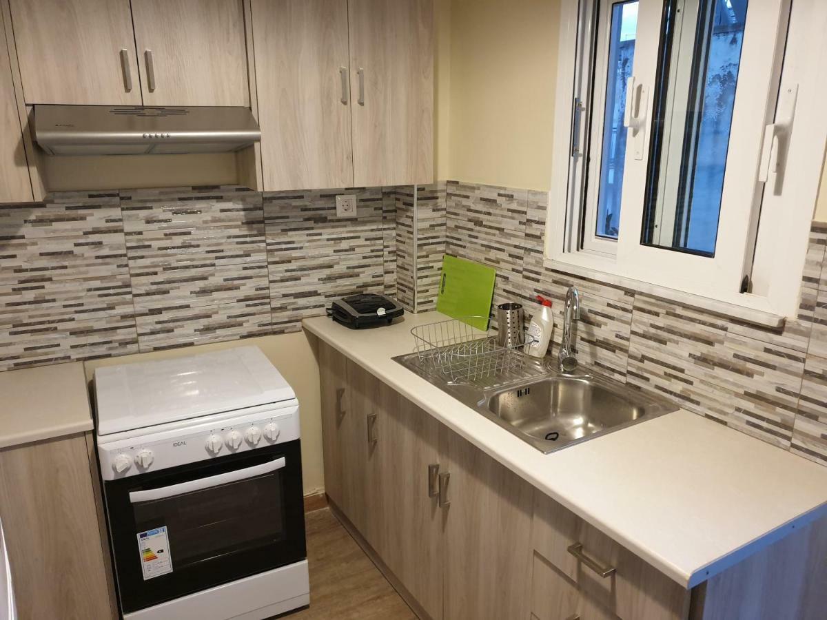 Lemon Apartment Каламата Екстериор снимка